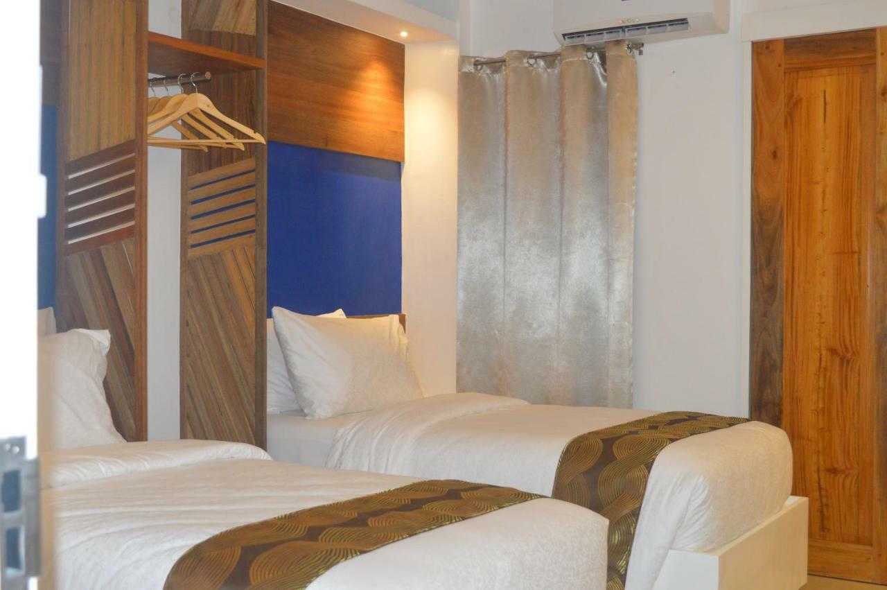 Oyo 609 G Executive Hotel And Spa Boracay Manoc-Manoc Esterno foto